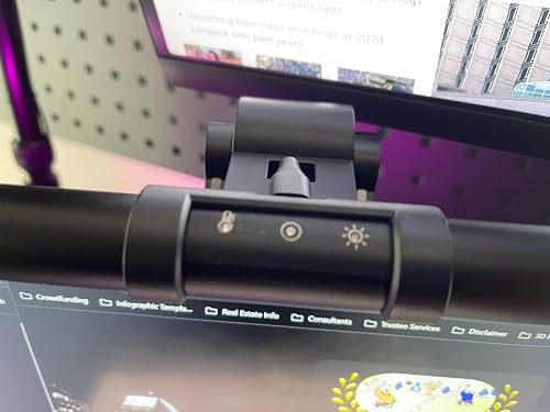 Customer photo showing the Colorpanda light bar clipped to a curved monitor